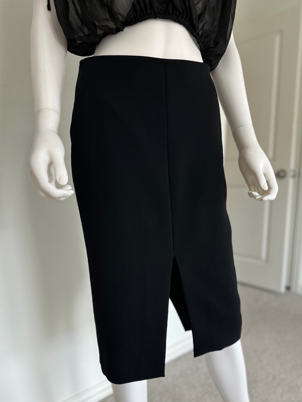 NWOT Aritzia Babaton Japanese Fabric Slit Pencil Midi Skirt Black Size 2